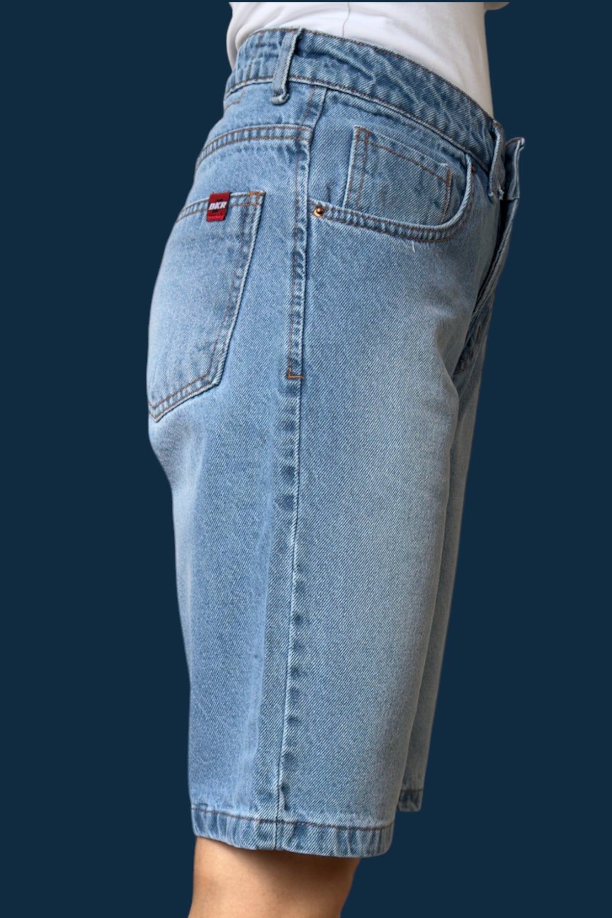 Short Bermuda