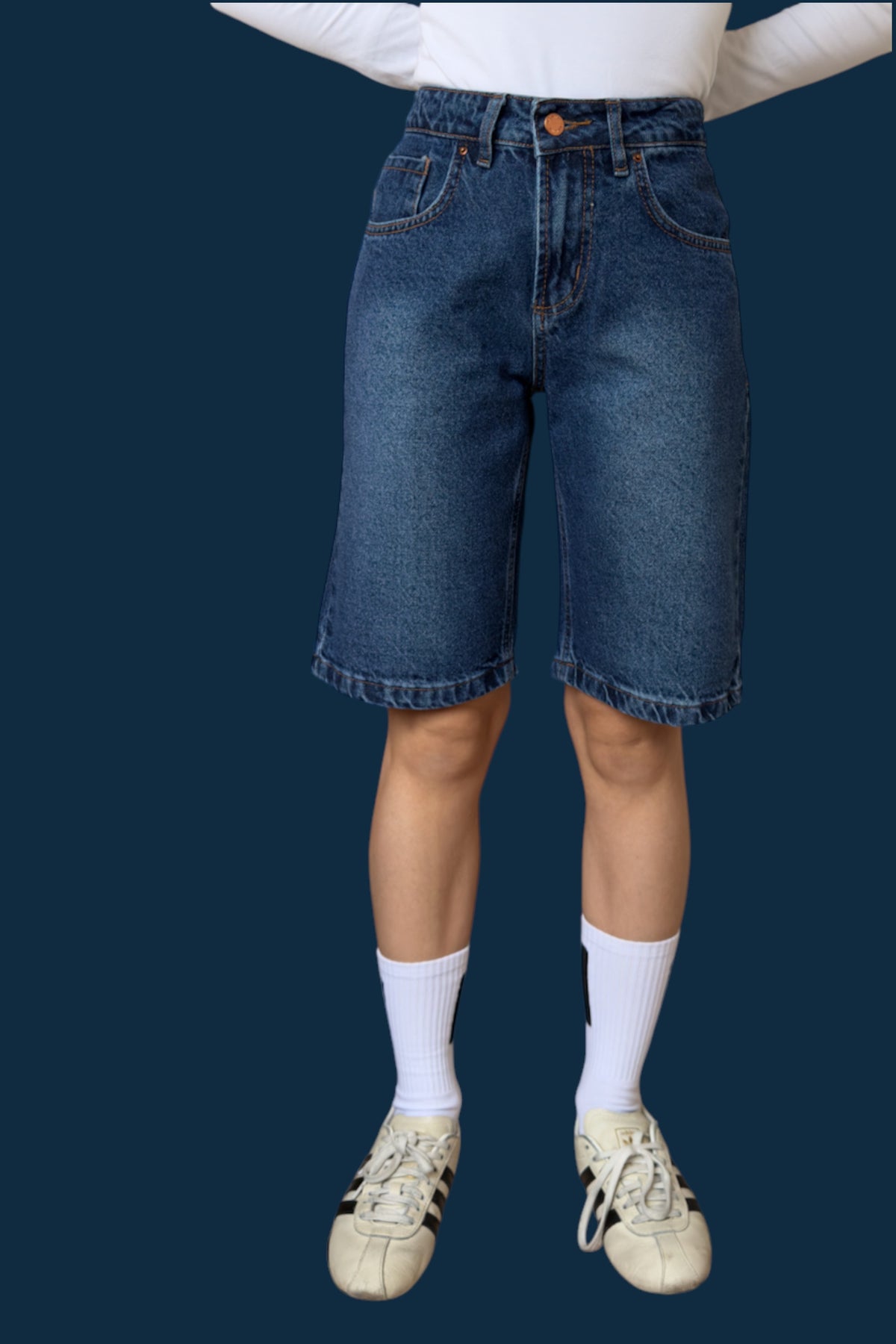Short Bermuda